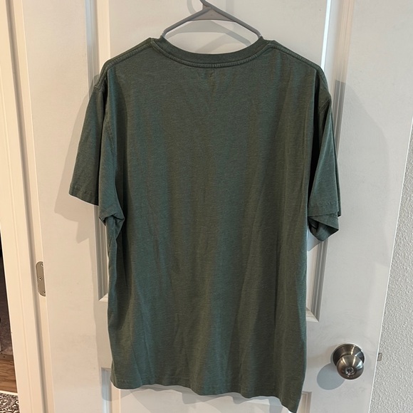 Eddie Bauer Green Graphic Men's Shirt - Picture 2 of 3